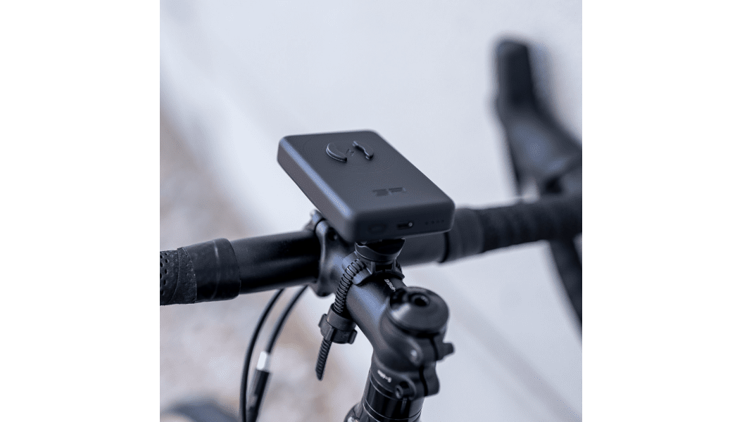 SP Connect Wireless Power Bank - Image 3